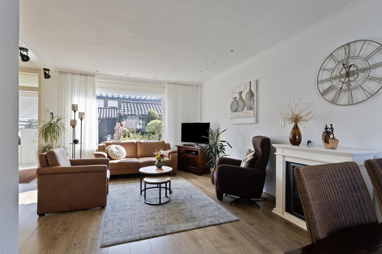 Te koop: Foto Woonhuis aan de Van Kinsbergenstraat 16 in Alphen aan den Rijn