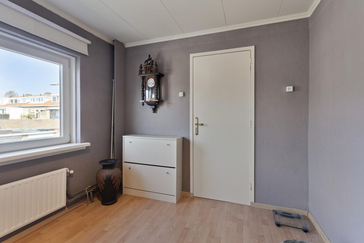 Te koop: Foto Woonhuis aan de Van Kinsbergenstraat 16 in Alphen aan den Rijn