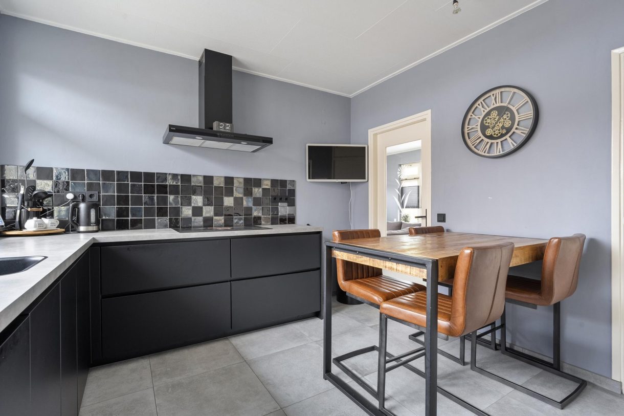 Te koop: Foto Woonhuis aan de Julianalaan 1 in Nieuwlande