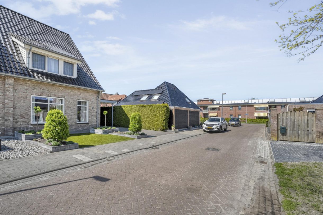 Te koop: Foto Woonhuis aan de De Richter 2 in Elim