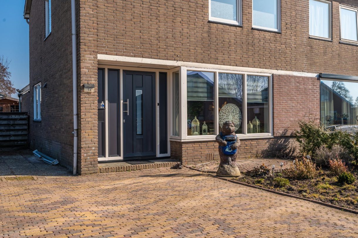 Te koop: Foto Woonhuis aan de Meeuwenstraat 1a in Foxhol