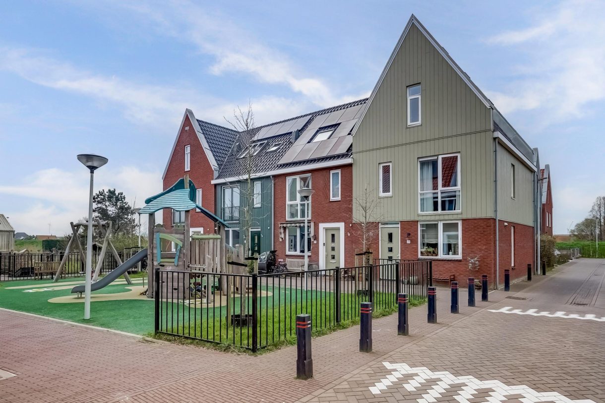 Te koop: Foto Woonhuis aan de Cornelis G. Dekkerstraat 17 in Westzaan