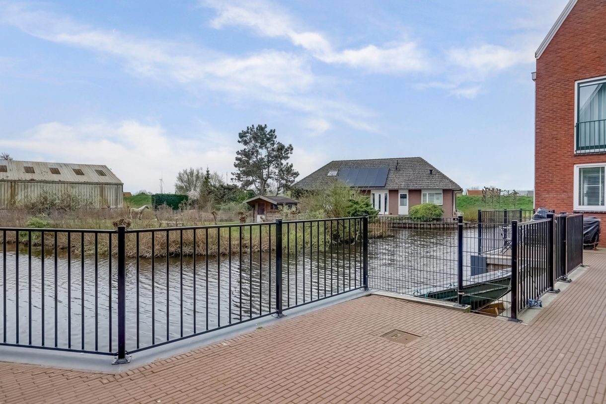 Te koop: Foto Woonhuis aan de Cornelis G. Dekkerstraat 17 in Westzaan