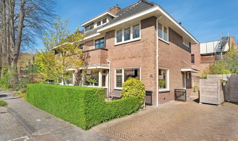 Hoofdfoto van Hoogeveen Bentinckslaan 9