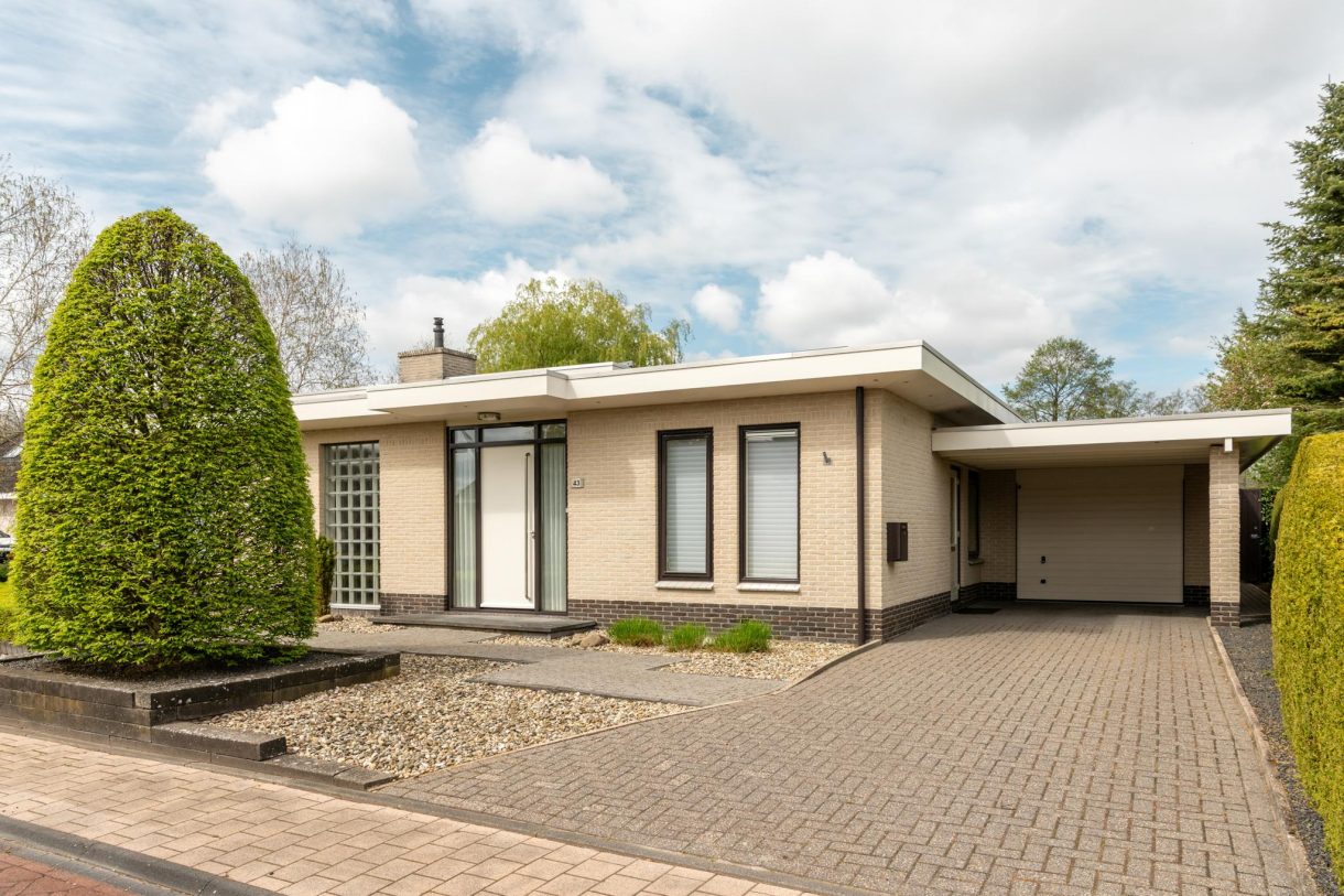 Te koop: Foto Woonhuis aan de Rietpol 43 in Drachten