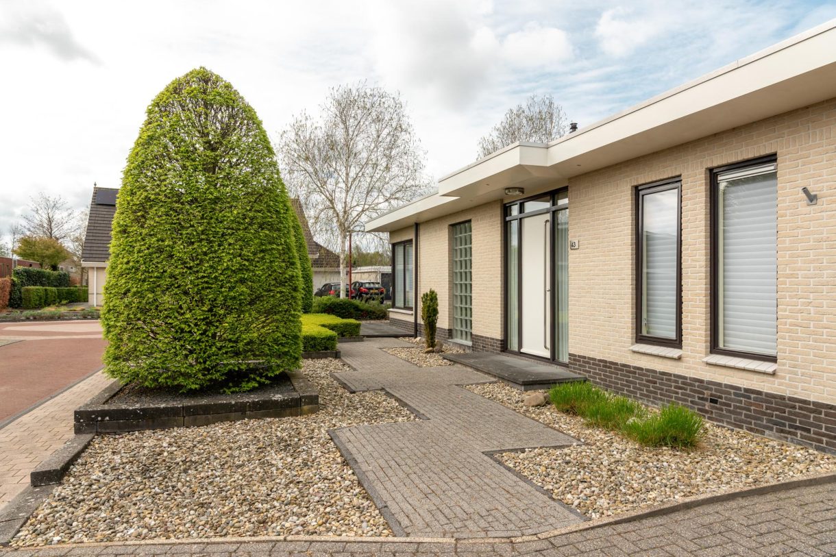 Te koop: Foto Woonhuis aan de Rietpol 43 in Drachten
