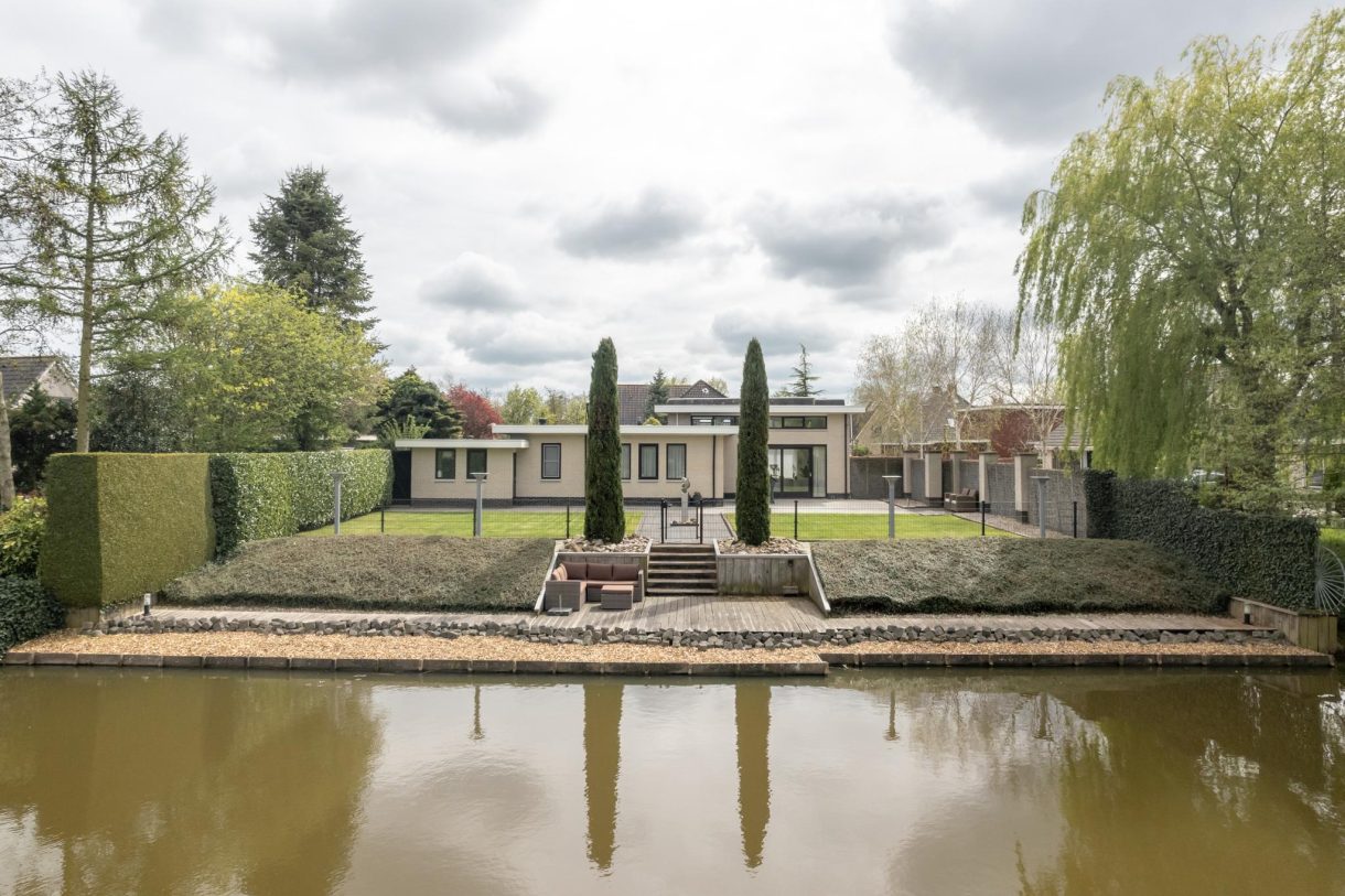 Te koop: Foto Woonhuis aan de Rietpol 43 in Drachten