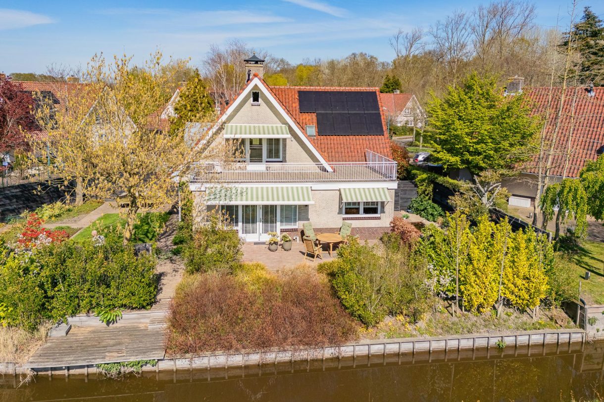 Te koop: Foto Woonhuis aan de Dirck van Swietenlaan 25 in Oegstgeest