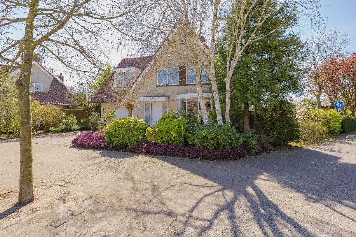 Te koop: Foto Woonhuis aan de Dirck van Swietenlaan 25 in Oegstgeest