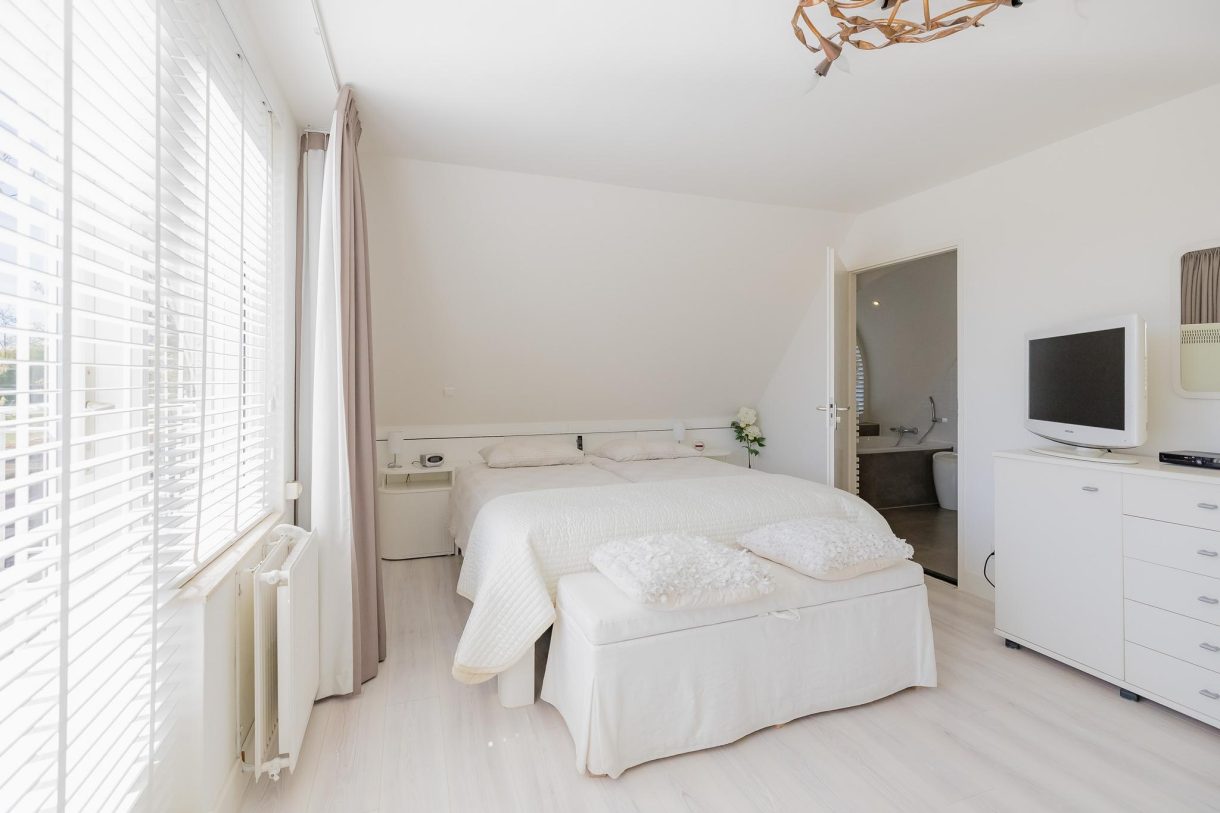 Te koop: Foto Woonhuis aan de Dirck van Swietenlaan 25 in Oegstgeest