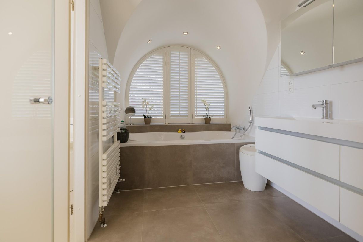 Te koop: Foto Woonhuis aan de Dirck van Swietenlaan 25 in Oegstgeest