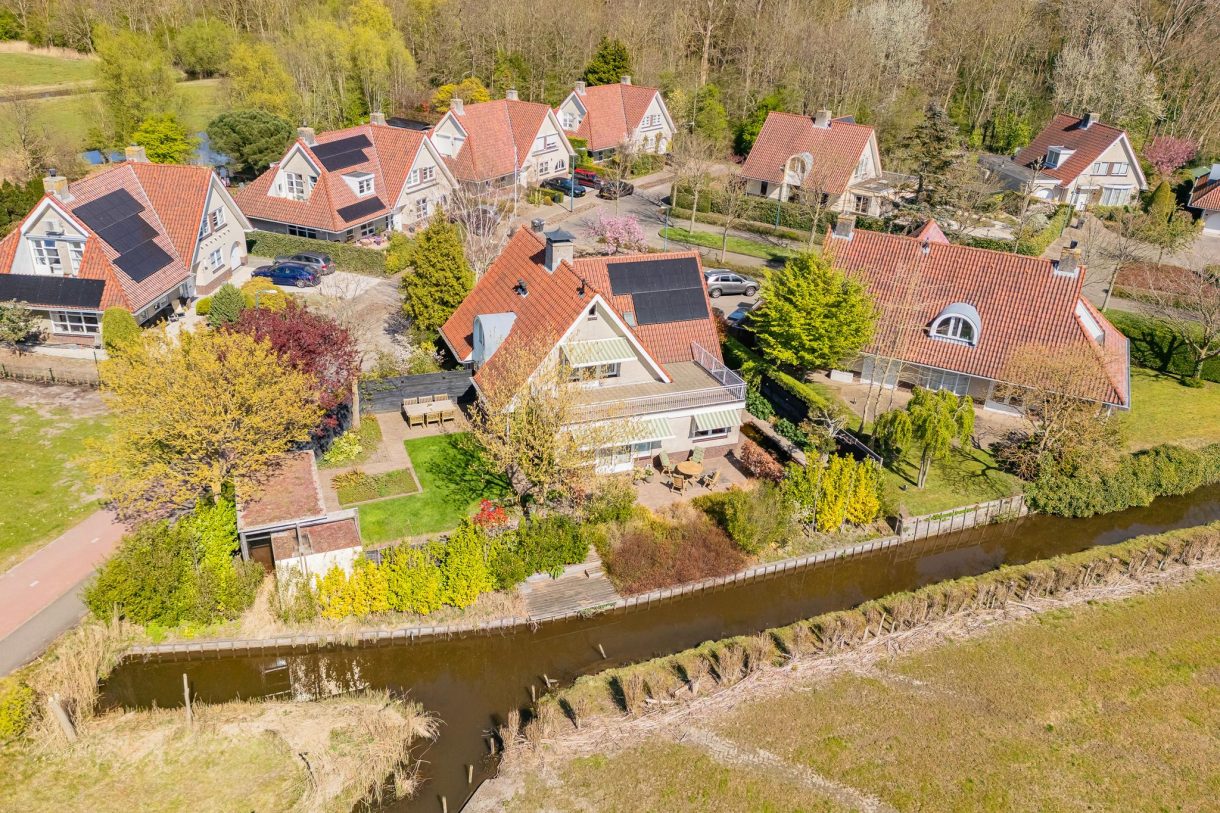 Te koop: Foto Woonhuis aan de Dirck van Swietenlaan 25 in Oegstgeest