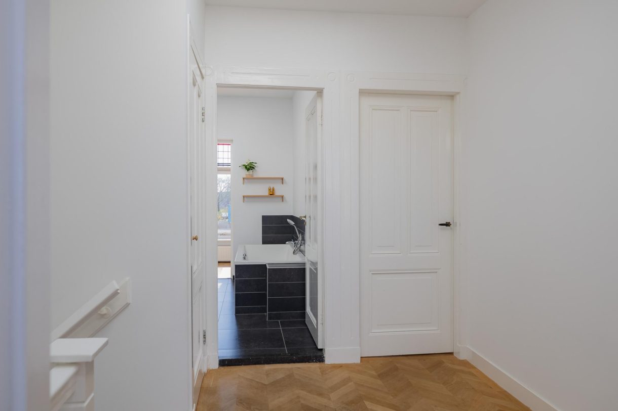 Te koop: Foto Woonhuis aan de Heereweg 57 in Lisse