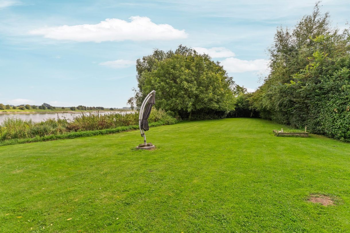 Te koop: Foto Woonhuis aan de Rijndijk 4 in Doornenburg