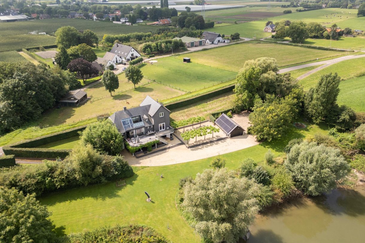 Te koop: Foto Woonhuis aan de Rijndijk 4 in Doornenburg