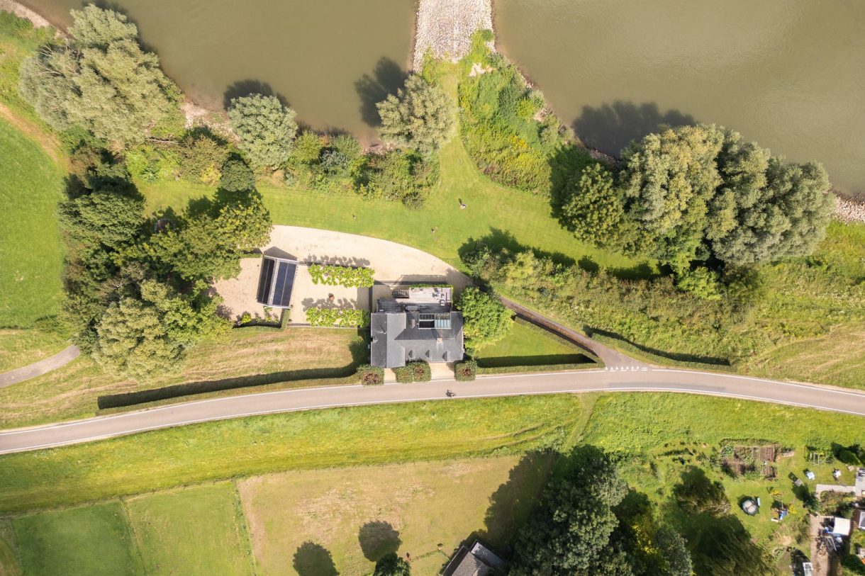 Te koop: Foto Woonhuis aan de Rijndijk 4 in Doornenburg