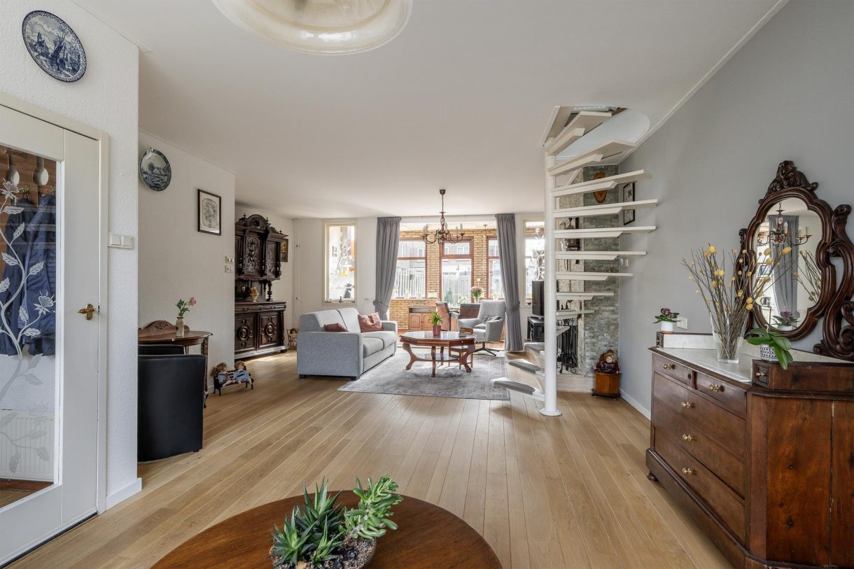 Te koop: Foto Woonhuis aan de Willem Beukelszoonstraat 48 in Vlaardingen