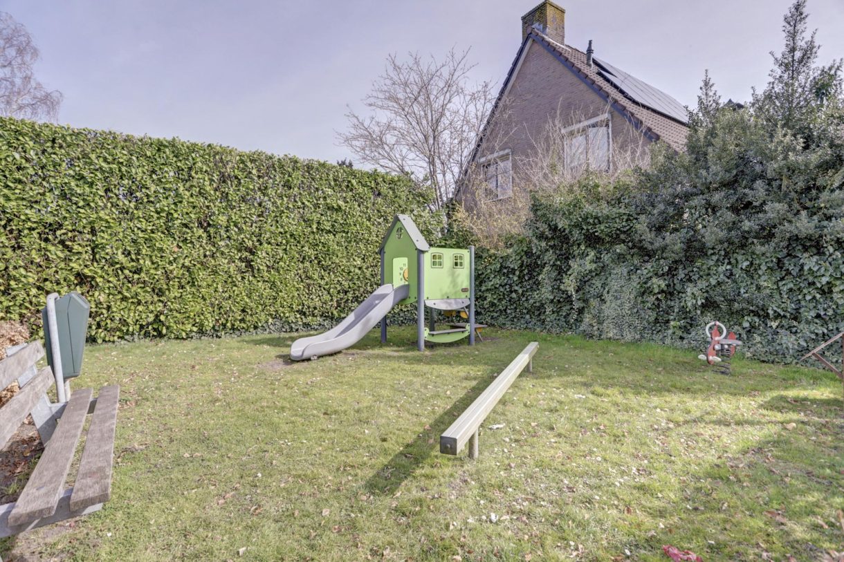 Te koop: Foto Woonhuis aan de Burg. Moonshof 13 in Raamsdonk