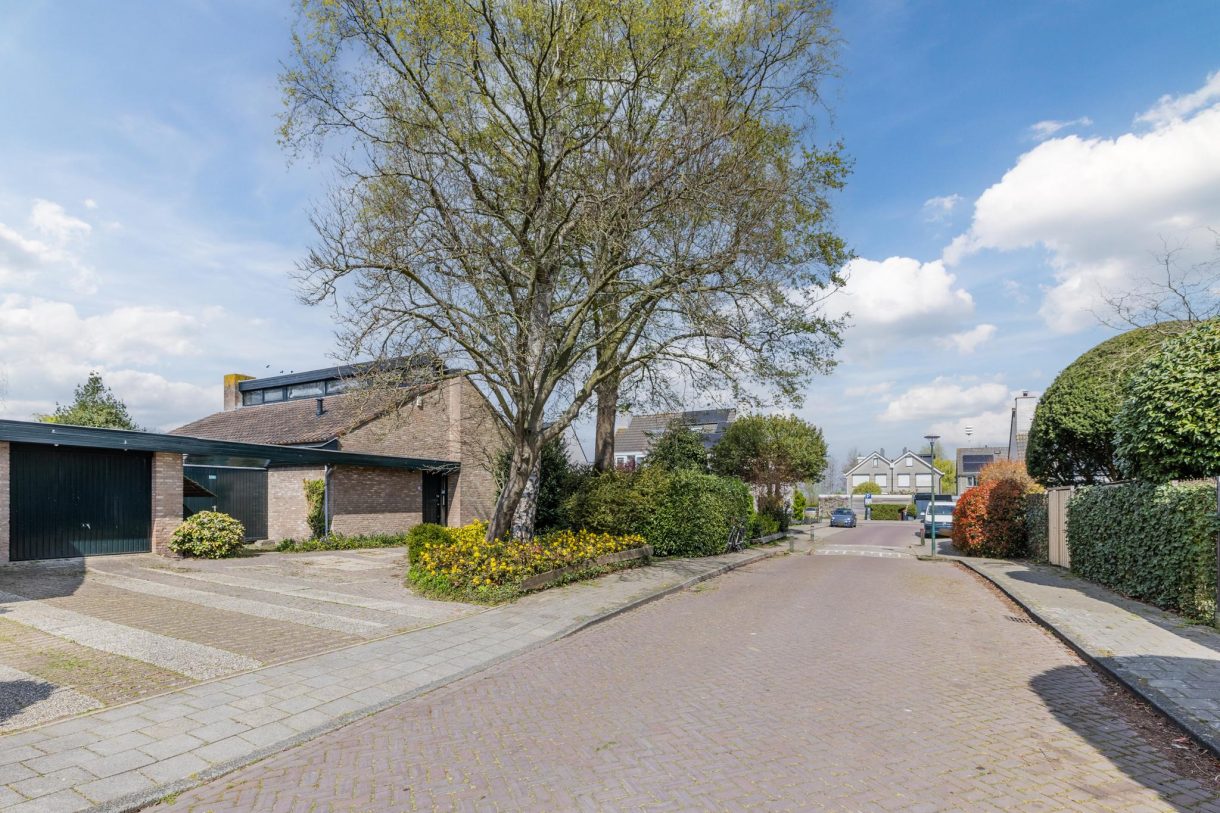Te koop: Foto Woonhuis aan de Vijverlaan 35 in Vreeland