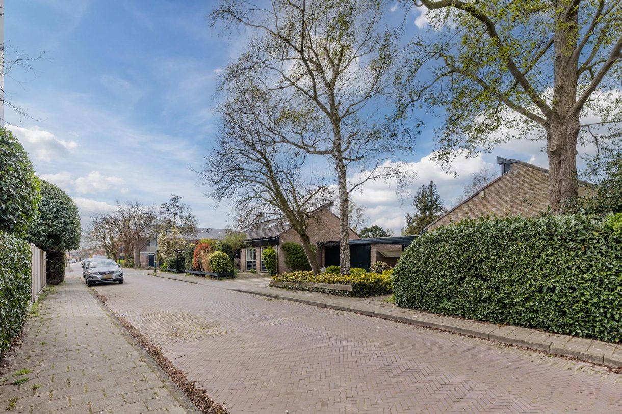 Te koop: Foto Woonhuis aan de Vijverlaan 35 in Vreeland