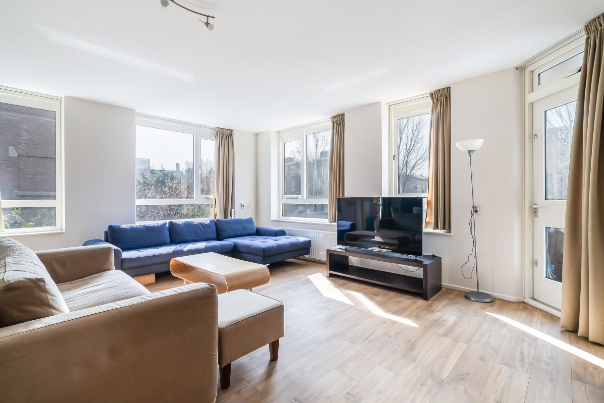 Te koop: Foto Appartement aan de Johan van Oldenbarneveltlaan 23C in 's-Gravenhage