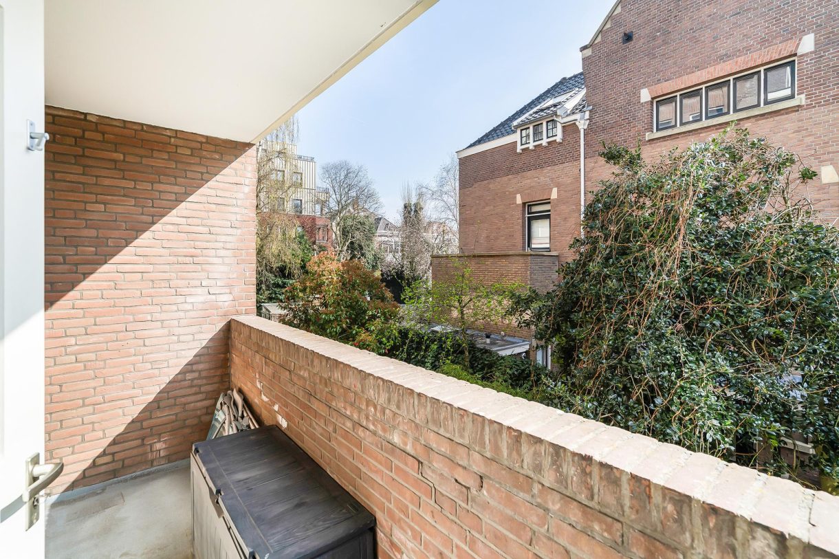Te koop: Foto Appartement aan de Johan van Oldenbarneveltlaan 23C in 's-Gravenhage