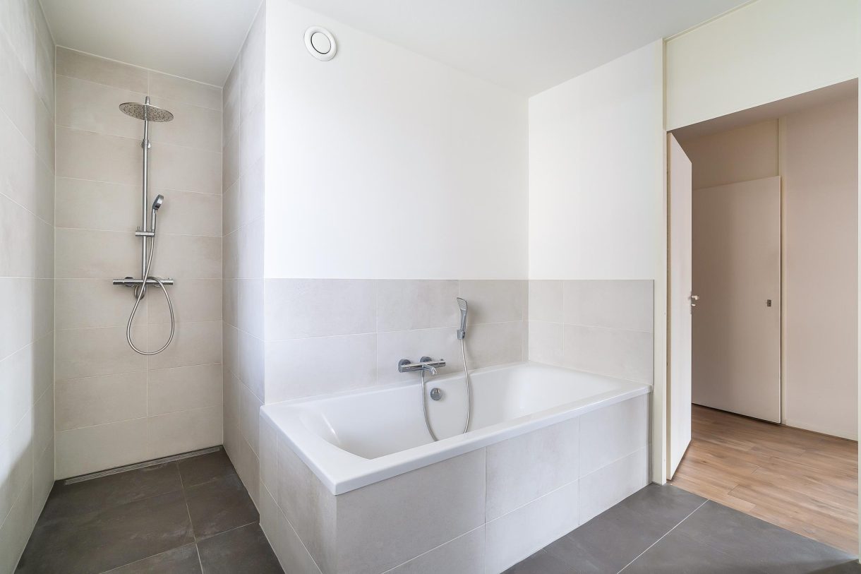 Te koop: Foto Appartement aan de Johan van Oldenbarneveltlaan 23C in 's-Gravenhage