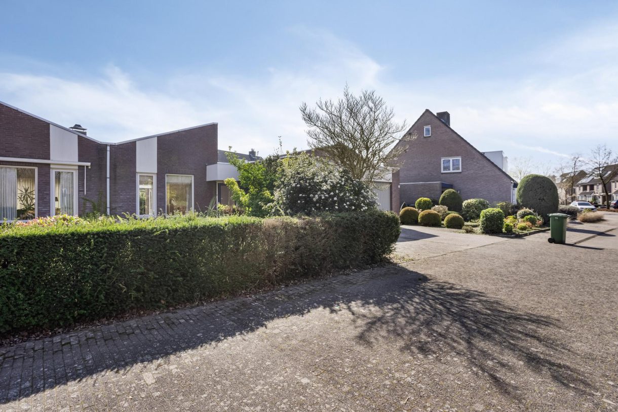 Te koop: Foto Woonhuis aan de Van Hovengaarde 5 in Nuenen