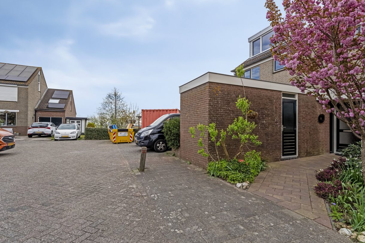 Te koop: Foto Woonhuis aan de Overbuurt 9 in Rijnsaterwoude