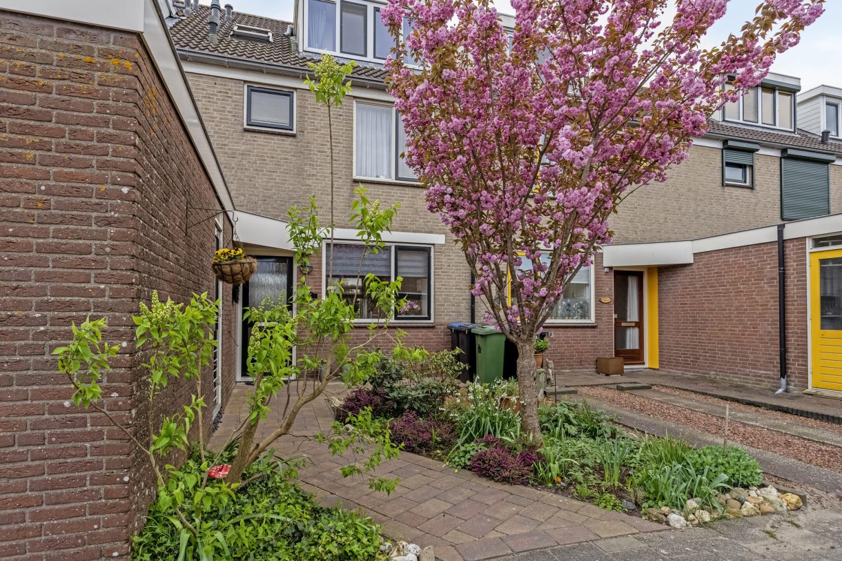 Te koop: Foto Woonhuis aan de Overbuurt 9 in Rijnsaterwoude