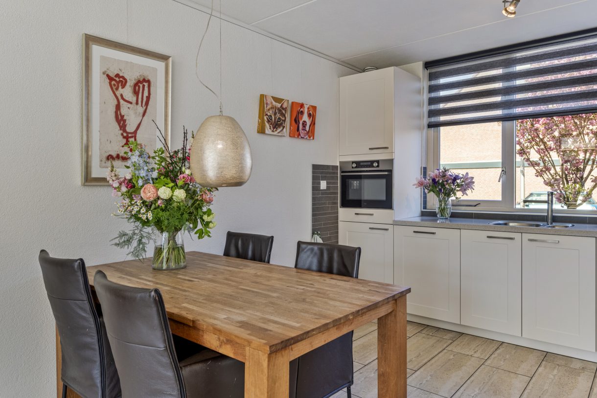 Te koop: Foto Woonhuis aan de Overbuurt 9 in Rijnsaterwoude