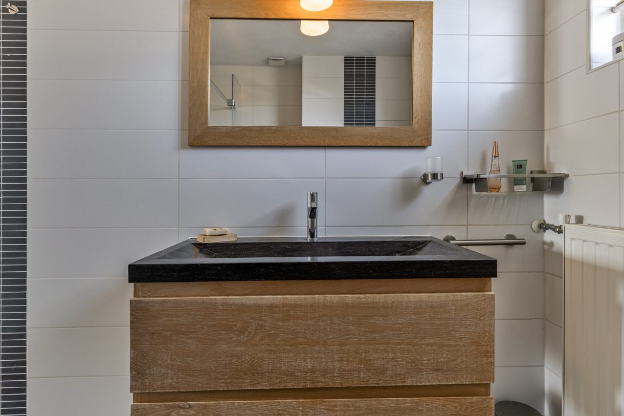 Te koop: Foto Woonhuis aan de Overbuurt 9 in Rijnsaterwoude