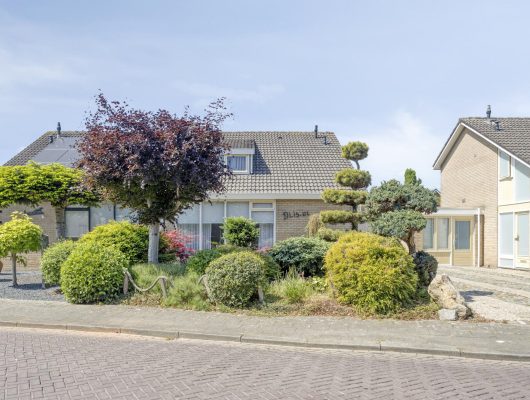 Hoofdfoto van Beneden-Leeuwen Burg. Dittersstraat 19