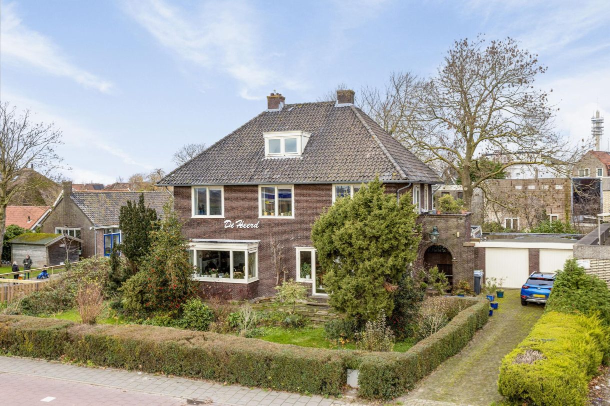 Te koop: Foto Woonhuis aan de Esdoornlaan 11 in Wormerveer