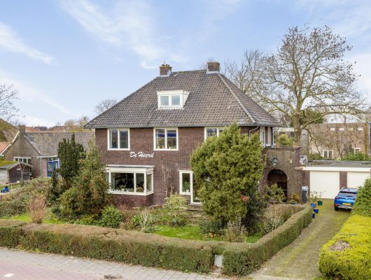 Hoofdfoto van Wormerveer Esdoornlaan 11