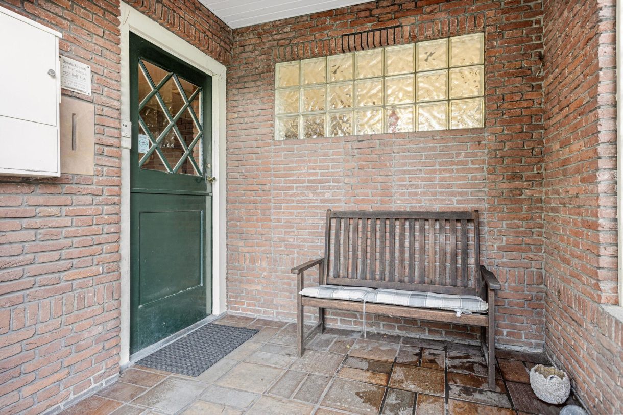 Te koop: Foto Woonhuis aan de Esdoornlaan 11 in Wormerveer