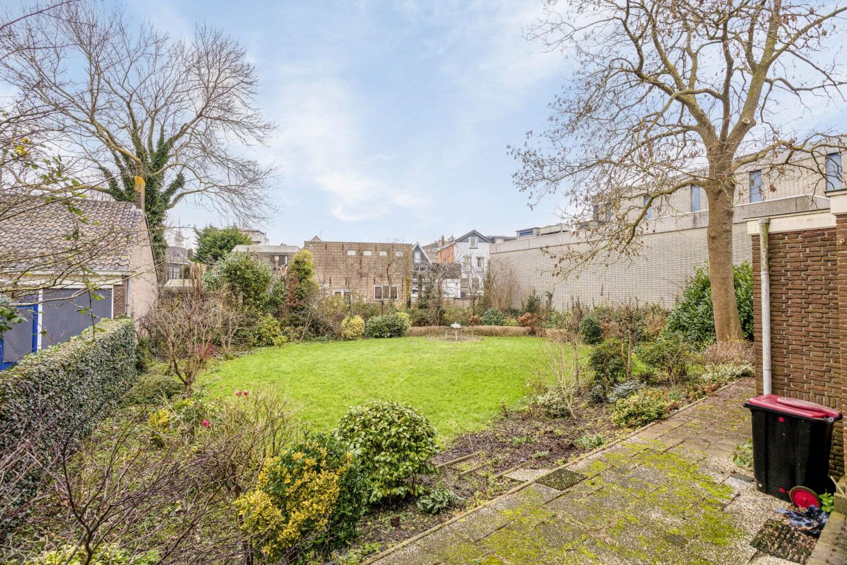 Te koop: Foto Woonhuis aan de Esdoornlaan 11 in Wormerveer