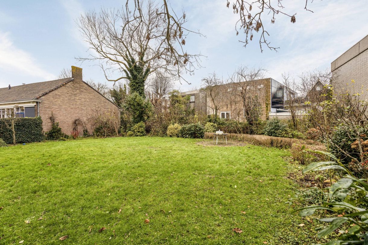 Te koop: Foto Woonhuis aan de Esdoornlaan 11 in Wormerveer