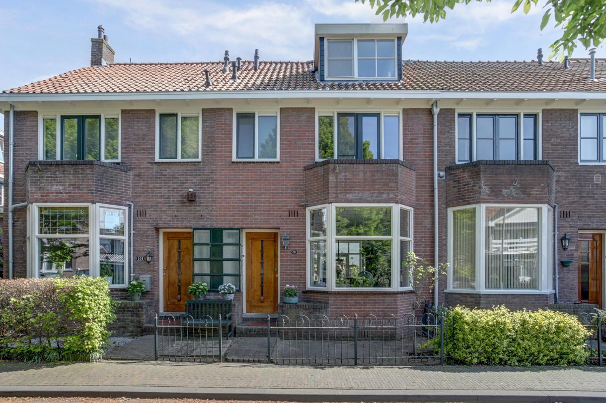 Te koop: Foto Woonhuis aan de Herengracht 111 in Zaandam