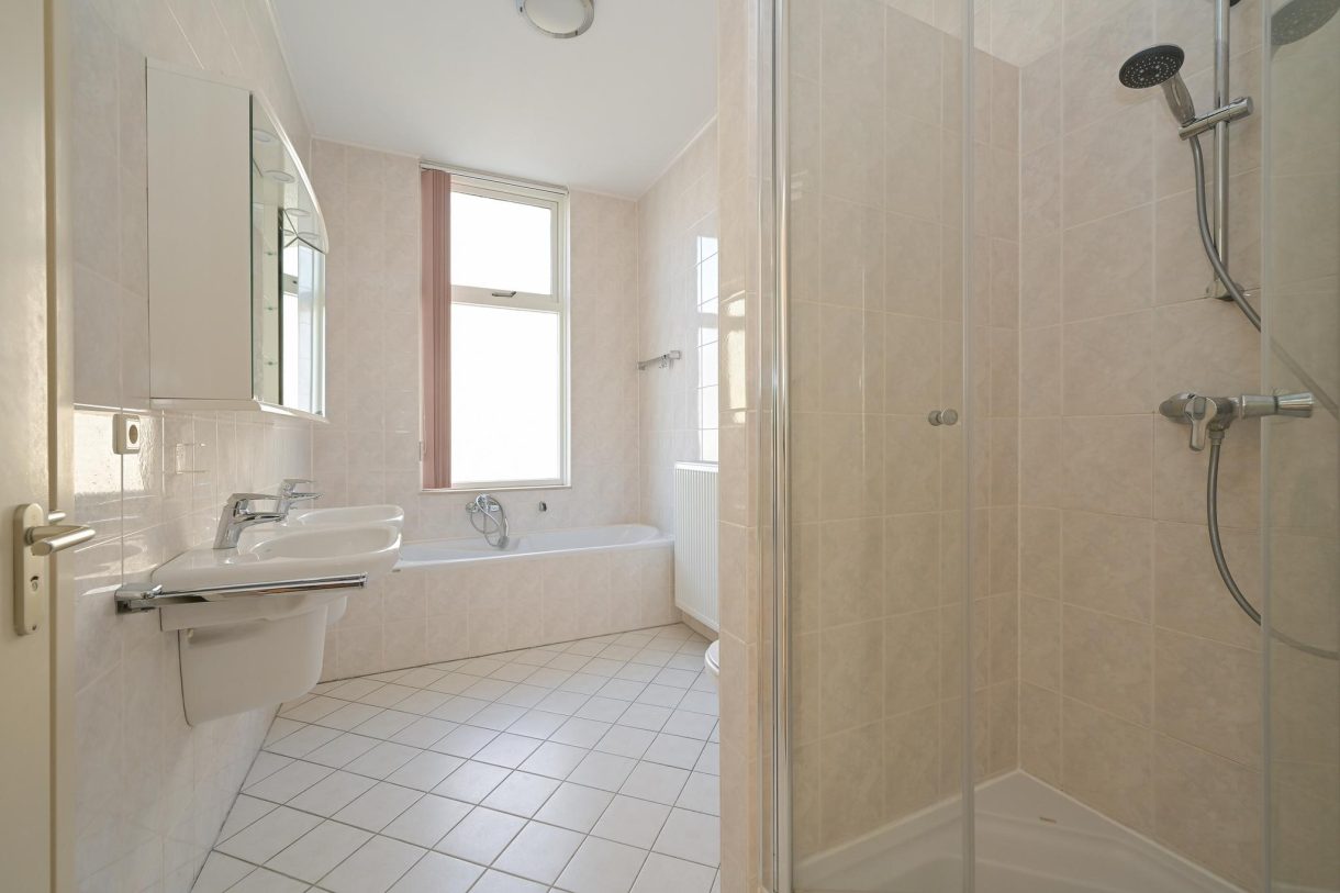 Te koop: Foto Woonhuis aan de Van Weede van Dijkveldstraat 60J in 's-Gravenhage