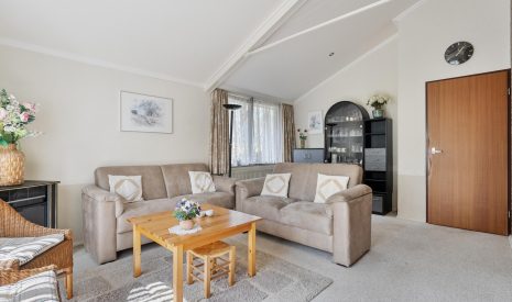 Te koop: Foto Woonhuis aan de Oshaarseweg 24-117 in Echten