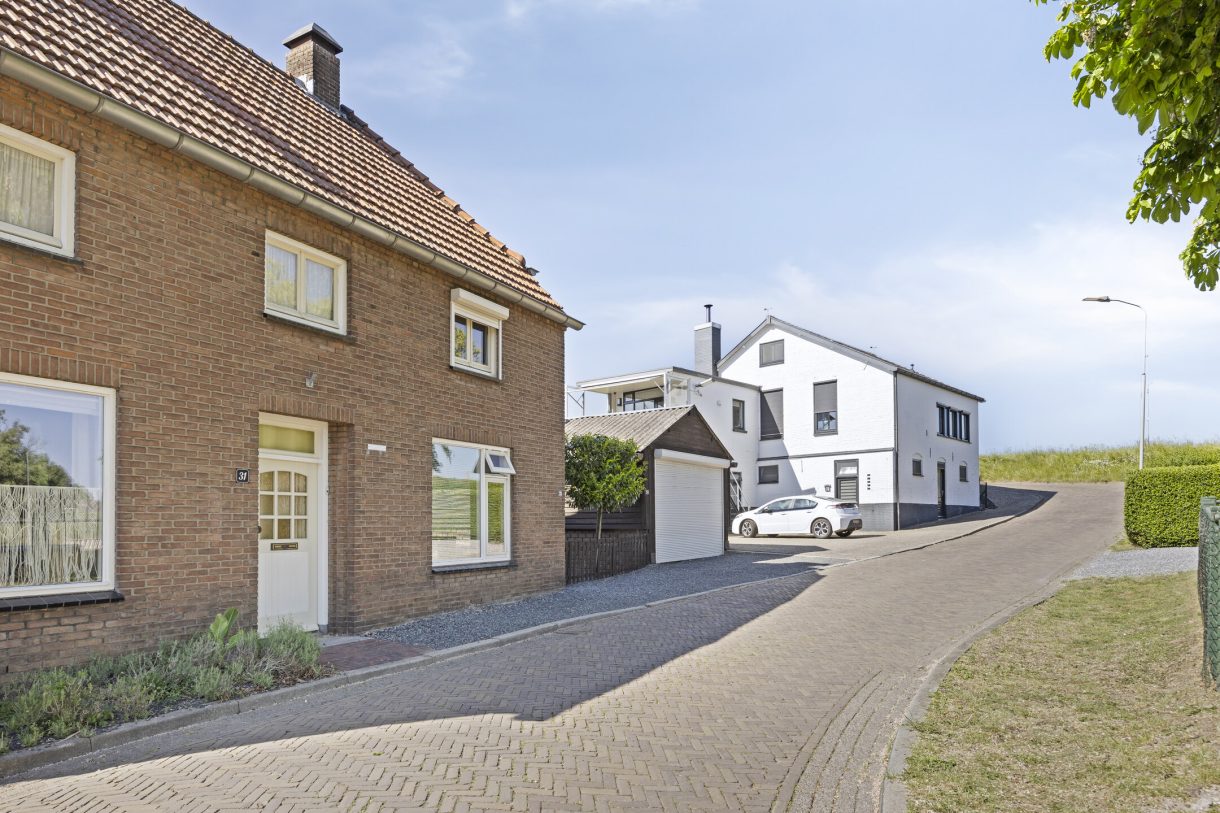 Te koop: Foto Woonhuis aan de Ringkade 33 in Beneden-Leeuwen