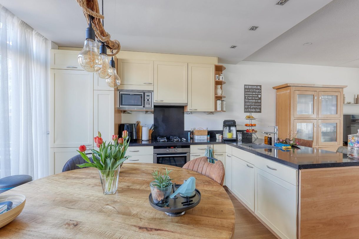 Te koop: Foto Woonhuis aan de Middentocht 8 in Leiderdorp