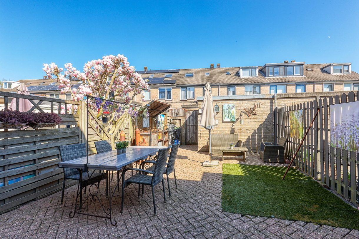 Te koop: Foto Woonhuis aan de Middentocht 8 in Leiderdorp