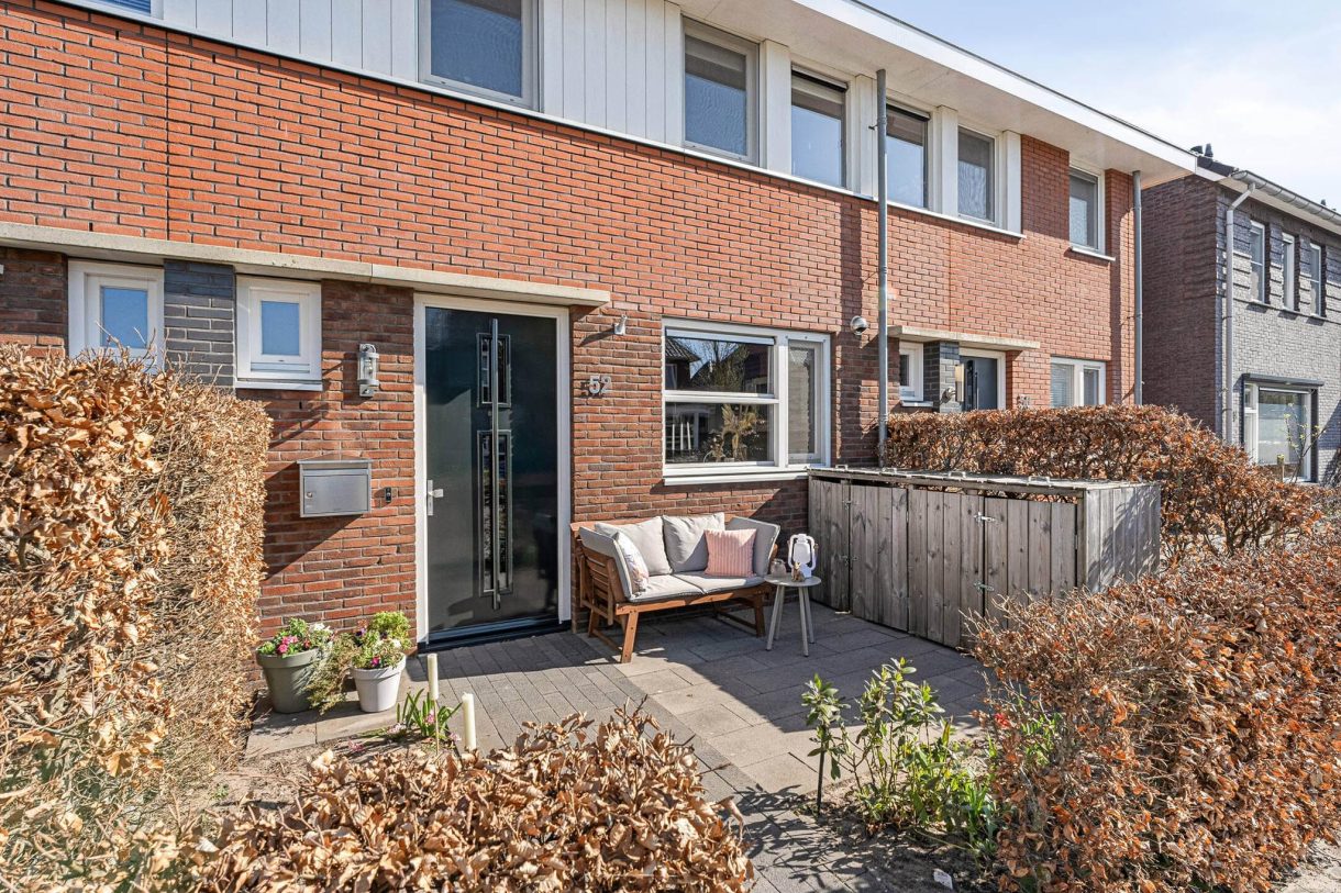 Te koop: Foto Woonhuis aan de Iepenlaan 52 in Rouveen