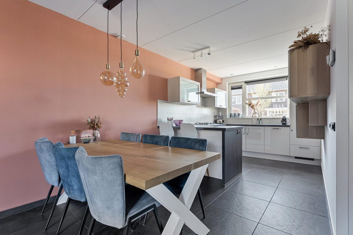 Te koop: Foto Woonhuis aan de Iepenlaan 52 in Rouveen