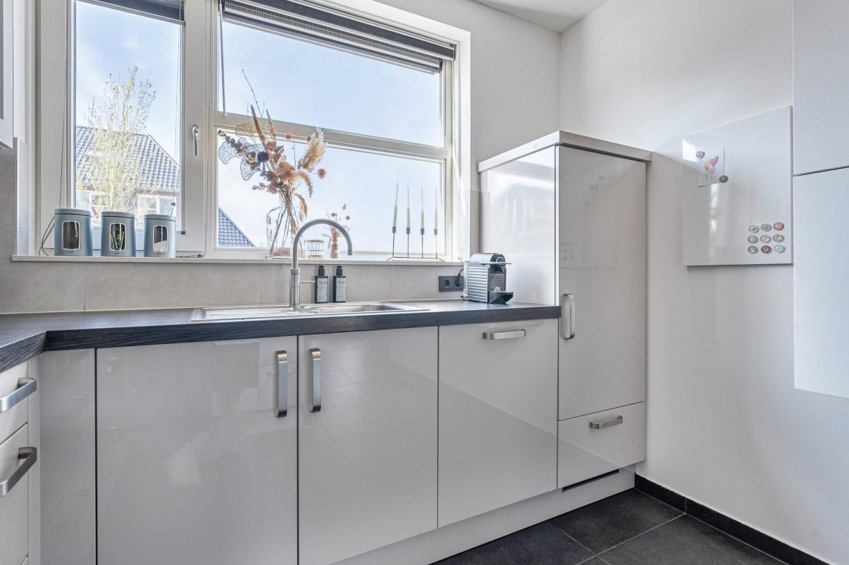 Te koop: Foto Woonhuis aan de Iepenlaan 52 in Rouveen