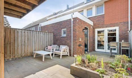 Te koop: Foto Woonhuis aan de Iepenlaan 52 in Rouveen