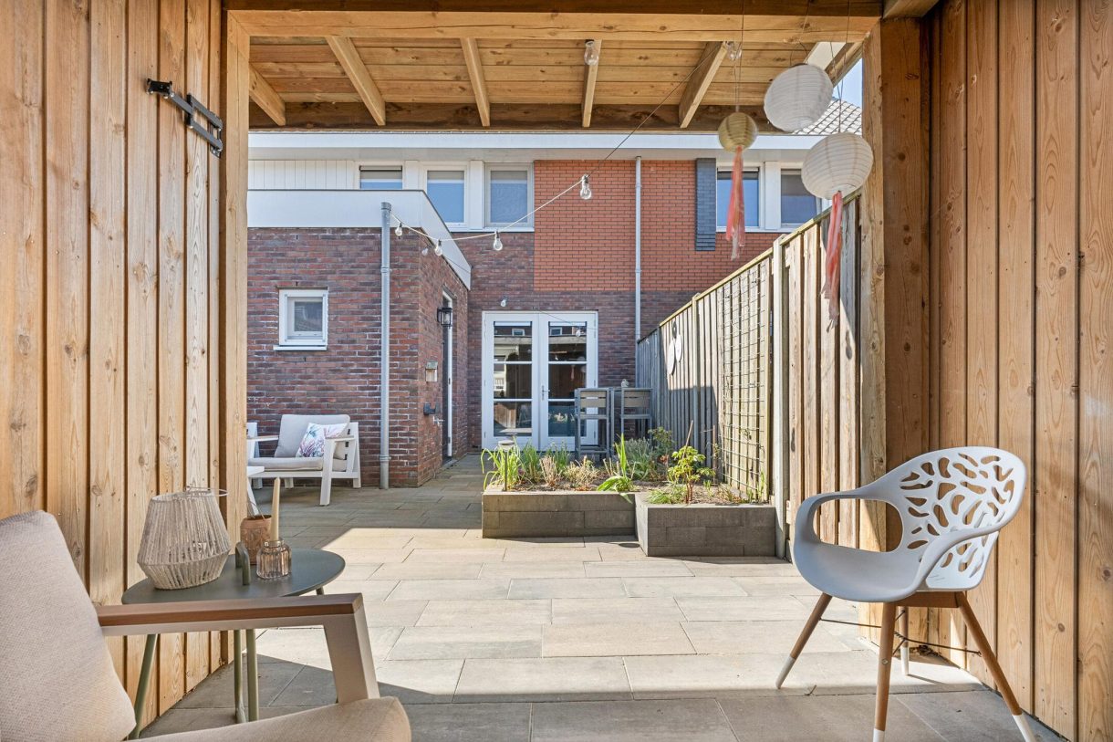 Te koop: Foto Woonhuis aan de Iepenlaan 52 in Rouveen