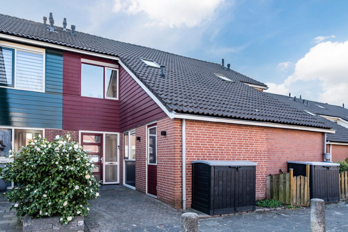 Te koop: Foto Woonhuis aan de Fluitekruid 11 in Bodegraven